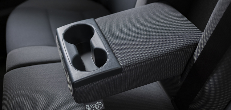 HILUX STANDARD 2.8 4X2 MT -  - Tựa tay cho hành khách phía sau Hilux Stabdard 2.8 4X4 MT